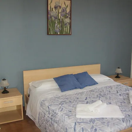 Nino'S Apartments Giardini Naxos Exterior photo