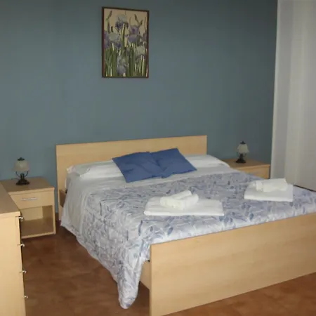 Nino'S Apartments Giardini Naxos Exterior photo