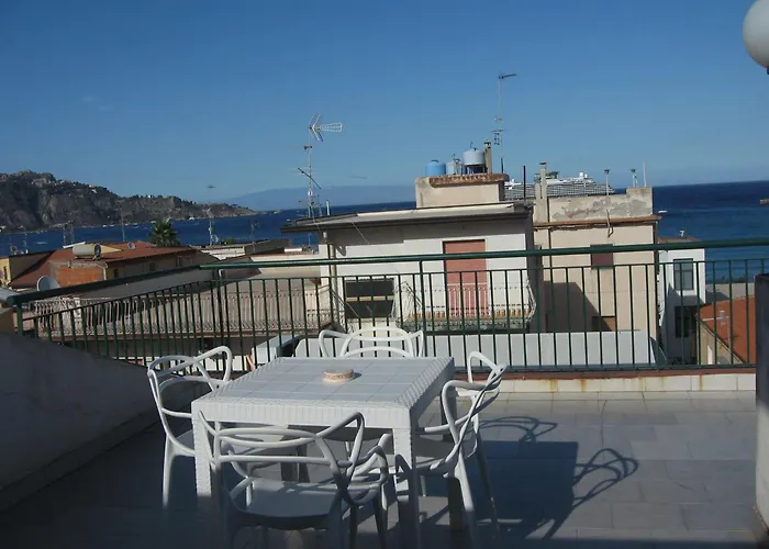 Nino\'S Apartments