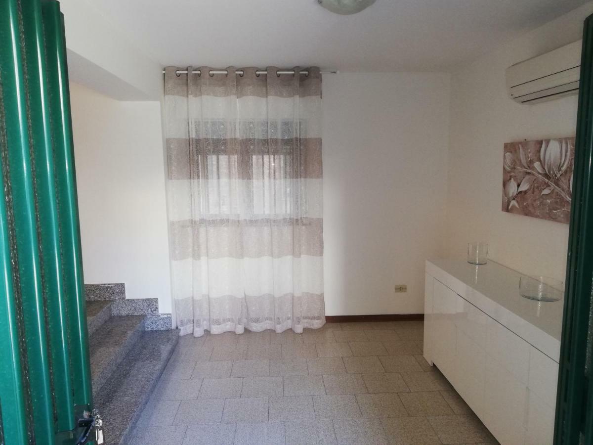 Nino's Apartment *